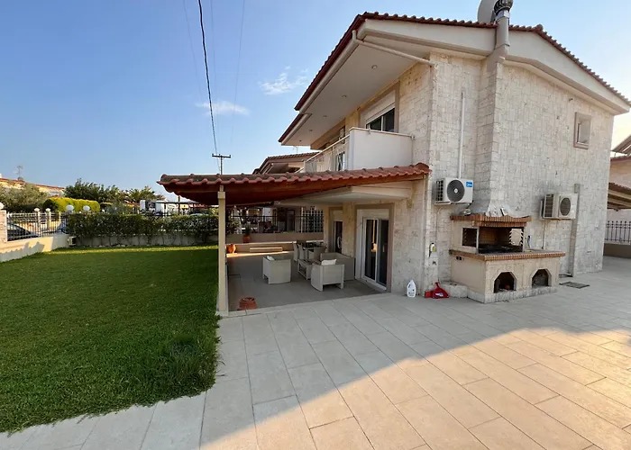 Samaras Villa